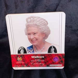 RARE Queen Elizabeth II Walkers PureButter Shortbread Collector Tin NEW Unopened